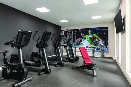 DEWET01 FitnessCenter highres